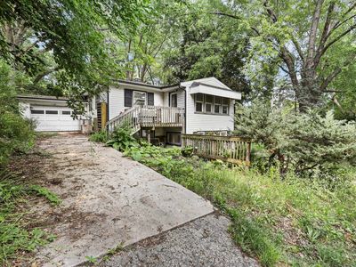 1327 E Road Nine St