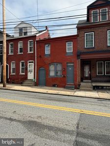 544 Manor St