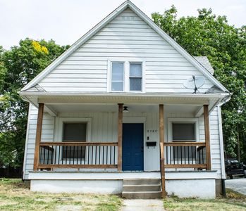 2707 College Ave