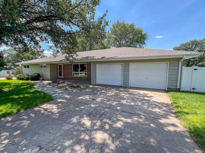 Property at 901 Division St, Alma, NE