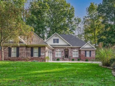 2801 E Pointe Cove Rd