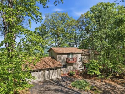 860 Frog Pond Rd