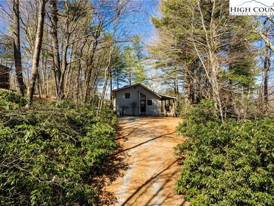 6317 Crestview Drive