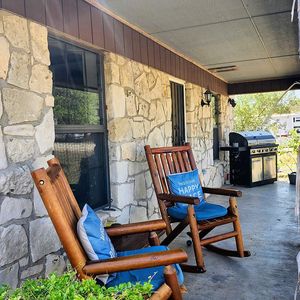 8200 Lipan Hwy