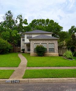 5946 WOODRIDGE CV