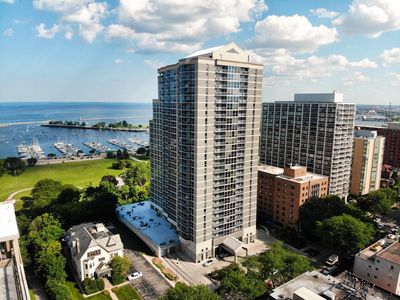 1660 N Prospect AVENUE #411