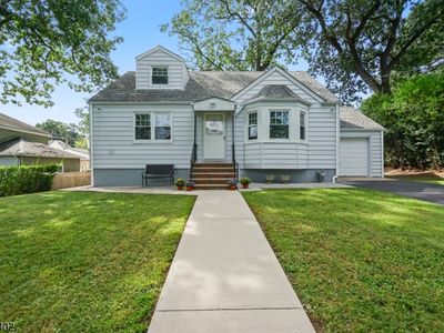 15 Oak Ridge Ave