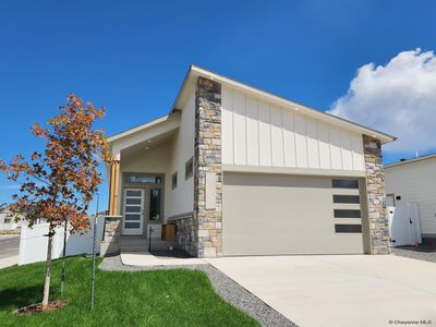 3949 Saddleback Ln