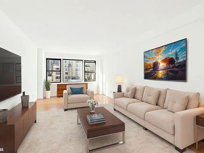 345 E 52nd St APT 9H