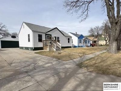 312 W 12th St
