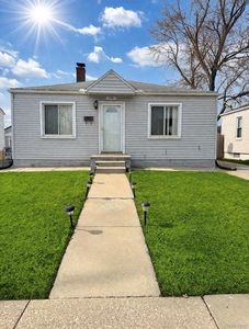 1282 Applewood Ave