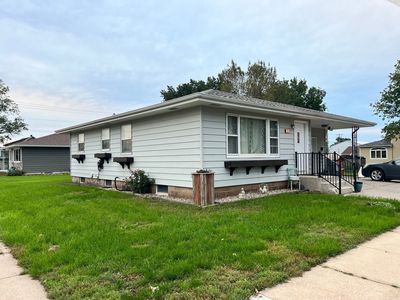 101 E Walnut St
