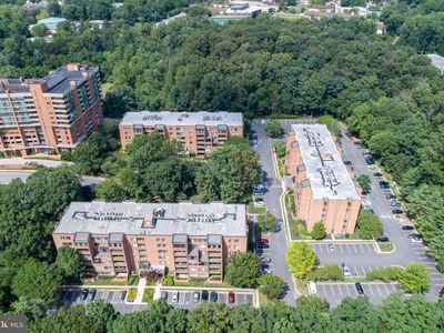 3 Southerly Ct APT 102