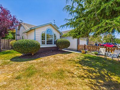 1362 Chaparral Ave