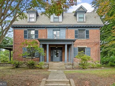 6439 Cherokee St