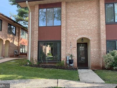 805 Stonybrook Dr #805