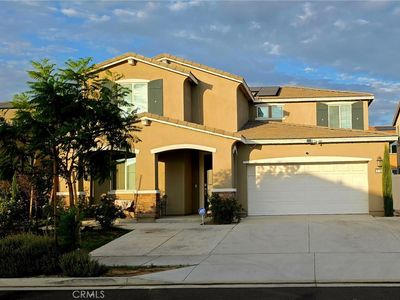 1786 Tapaderos St
