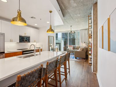 301 Demonbreun St UNIT 813