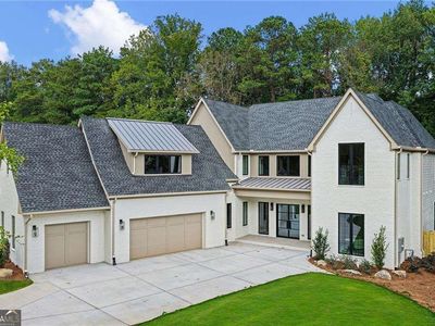 4901 Cambridge Dr