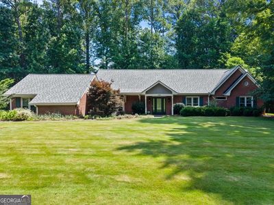 146 N Lakeside Dr NW