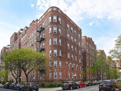 111-15 75th Ave APT 2C