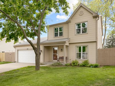 585 Kensington Ct