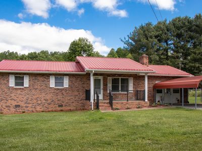 Property at 18373 Woodland Hills Rd, Abingdon, VA