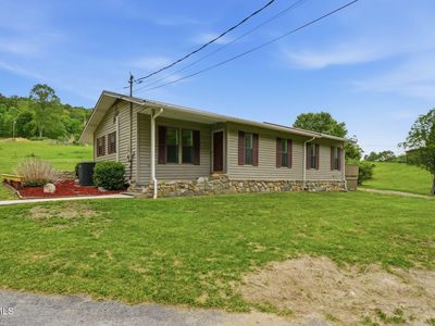 737 Lower Stone Mountain Rd
