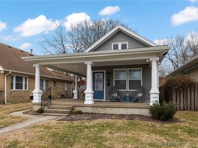 711 E. Court AVE. E COURT Avenue