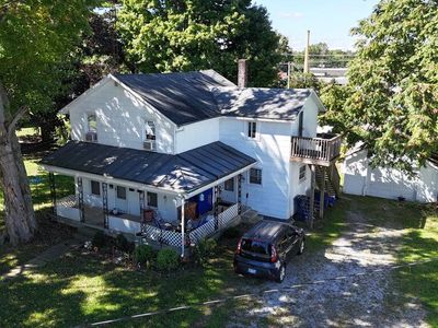 100 2nd St