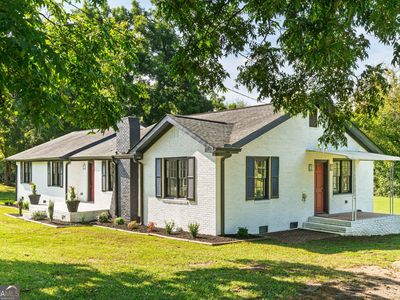 Property at 418 Lamb Rd, Moreland, GA