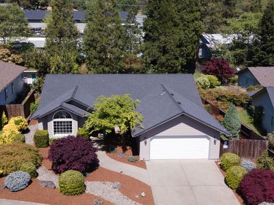 204 NW Sinclair Dr