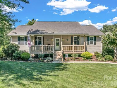 14 New Bishop Ln