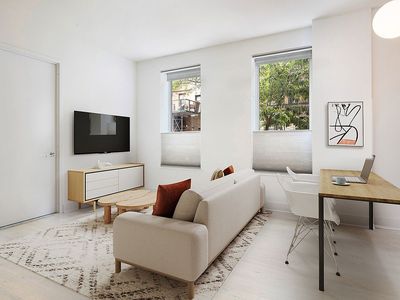 416 W 52nd St #TOWNHOUSE 221