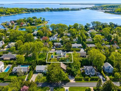 35 Sunset Dr