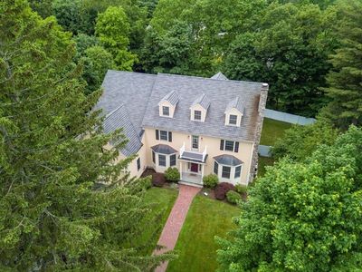 14 Nassau Dr