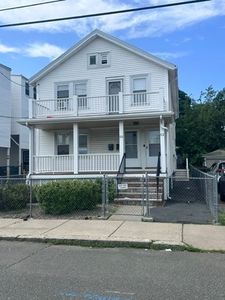 50 3rd St