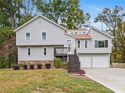 4813 Highpoint Dr NE