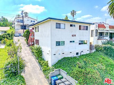626 N La Fayette Park Pl