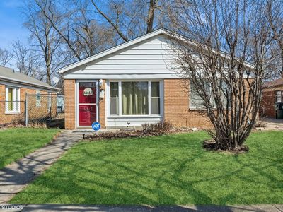 Property at 11615 S Sacramento Dr, Merrionette Park, IL
