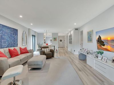 52 Stratford Lane West #G