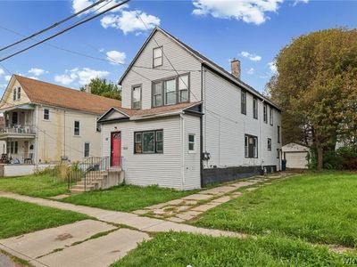 58 Girard Pl