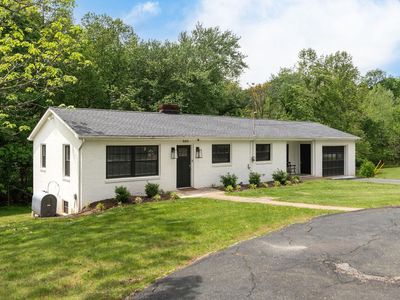 665 Tanbark Dr