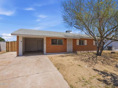 2112 W DAHLIA Drive