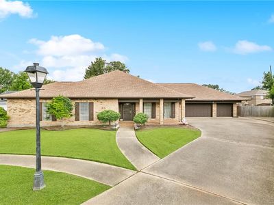 Property at 33 Monte Carlo Dr, Kenner, LA