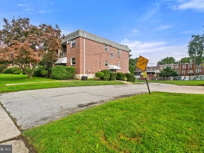 466 Rively Ave