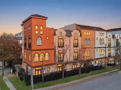 806 Jackson Hill St APT 201