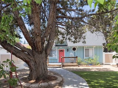 1037 Sequoia Dr