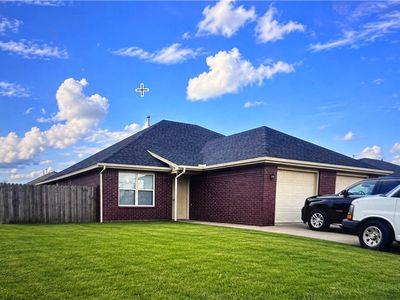 201 & 203 Asher Ct