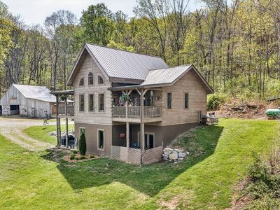 1218 Moody Rd